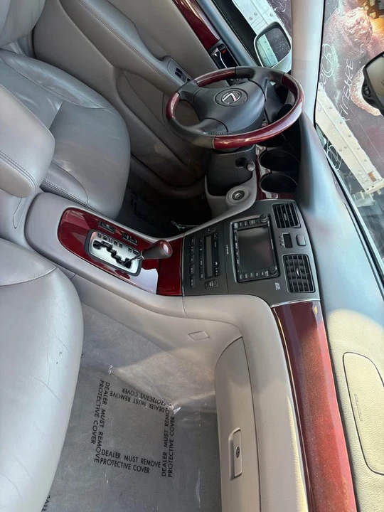 2003 Lexus ES 3rd Gen - Image 7 of 8