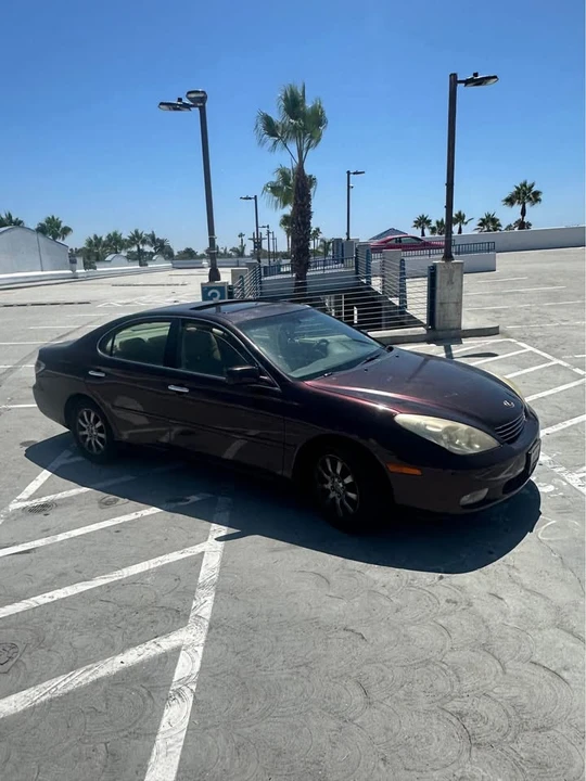 2003 Lexus ES 3rd Gen - Image 3 of 8