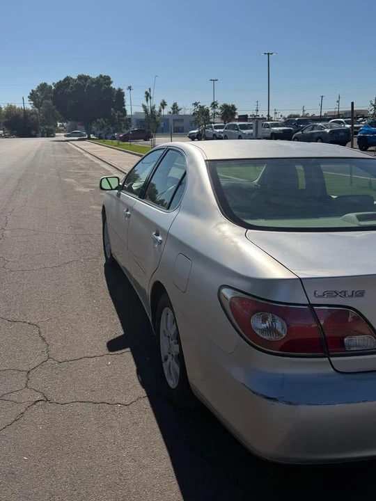 2003 Lexus ES 3rd Gen - Image 4 of 8