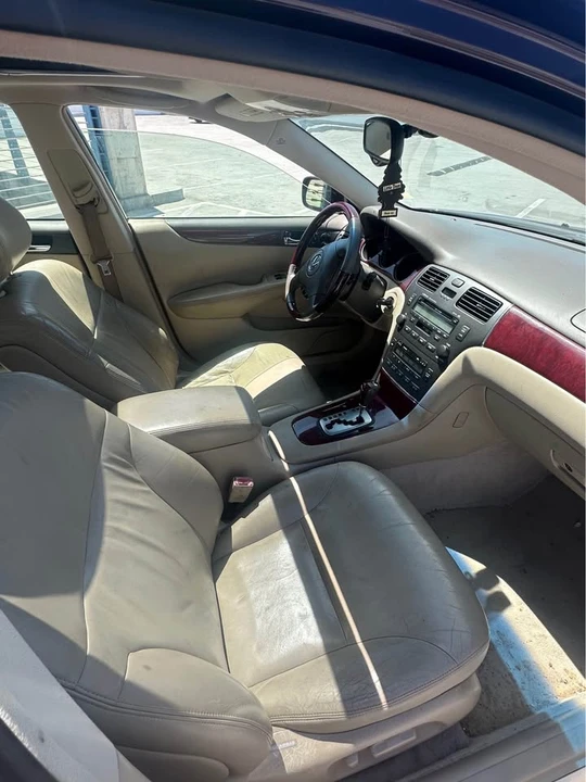 2003 Lexus ES 3rd Gen - Image 4 of 8