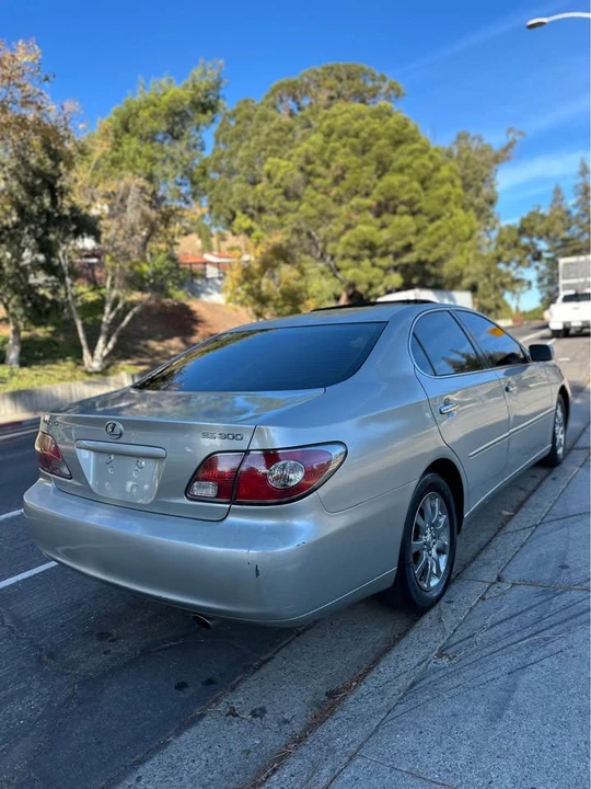2003 Lexus ES 4th Gen - Image 4 of 20