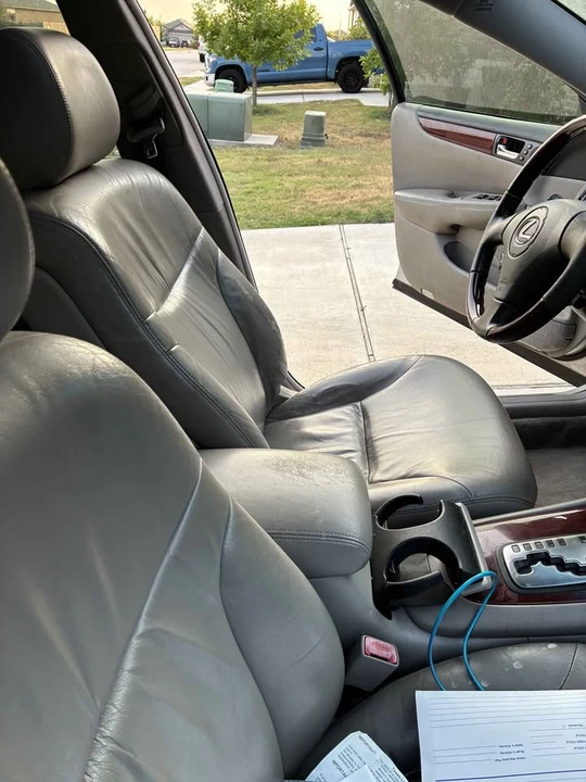 2003 Lexus ES 3rd Gen - Image 9 of 11