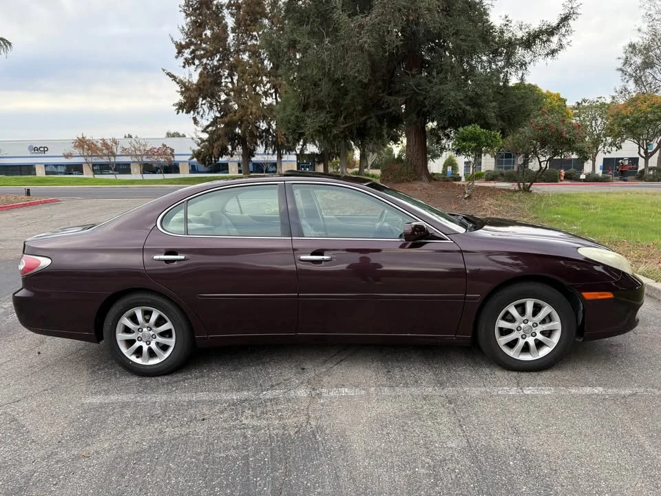 2003 Lexus ES 3rd Gen - Image 5 of 17
