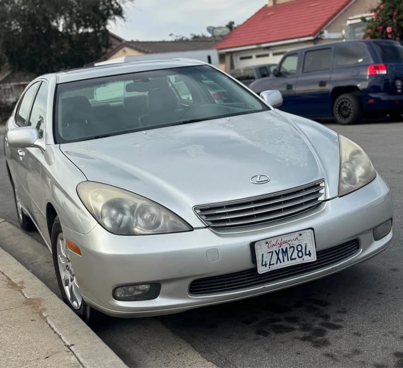2003 Lexus ES 3rd Gen - Image 7 of 9