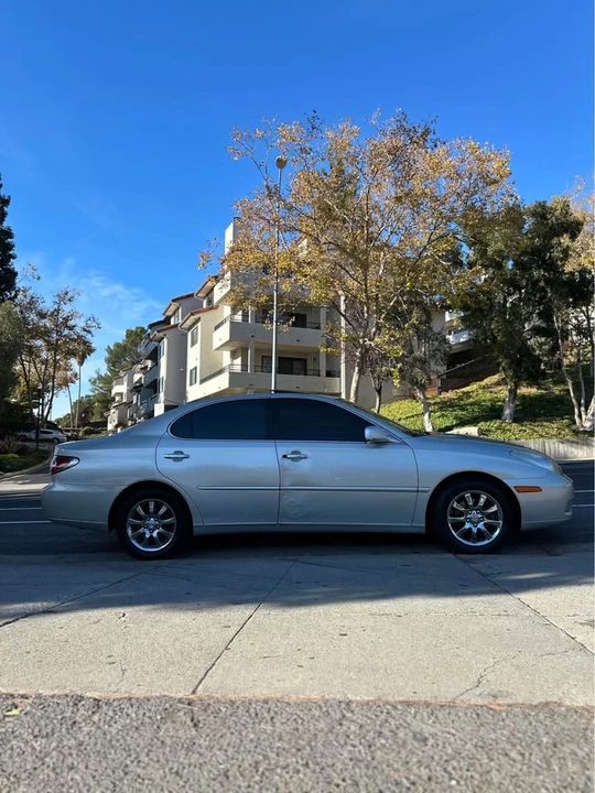 2003 Lexus ES 4th Gen - Image 14 of 20