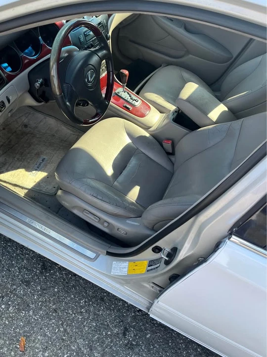 2003 Lexus ES 3rd Gen - Image 6 of 10