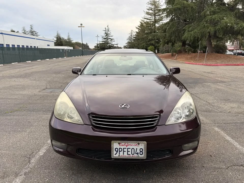 2003 Lexus ES 3rd Gen - Image 3 of 17