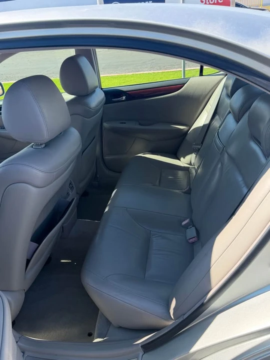 2003 Lexus ES 3rd Gen - Image 2 of 8