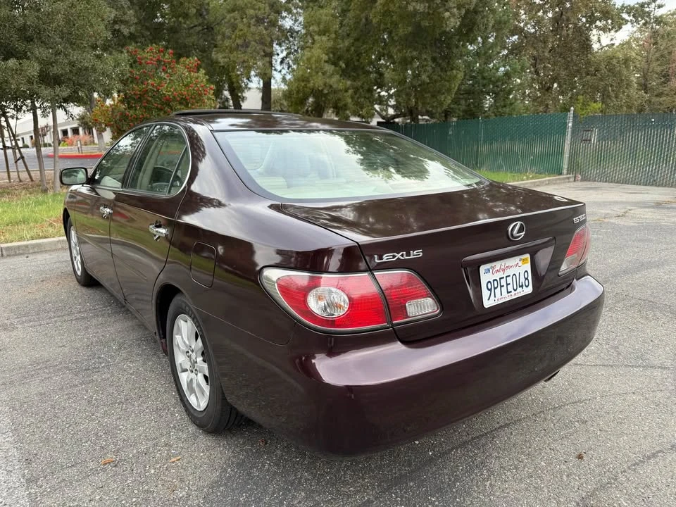 2003 Lexus ES 3rd Gen - Image 7 of 17