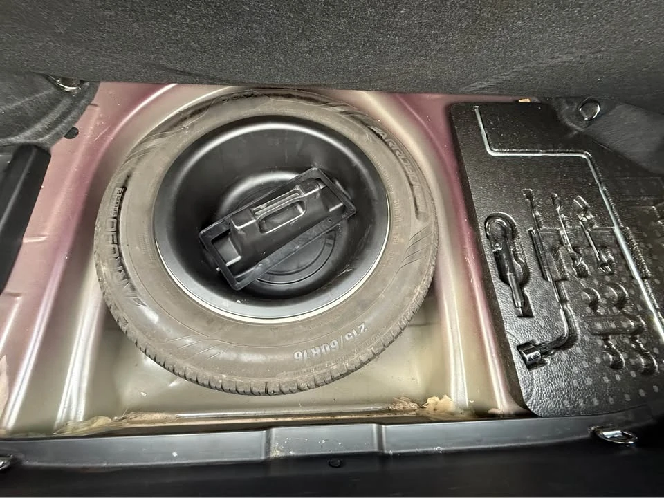 2003 Lexus ES 3rd Gen - Image 13 of 17