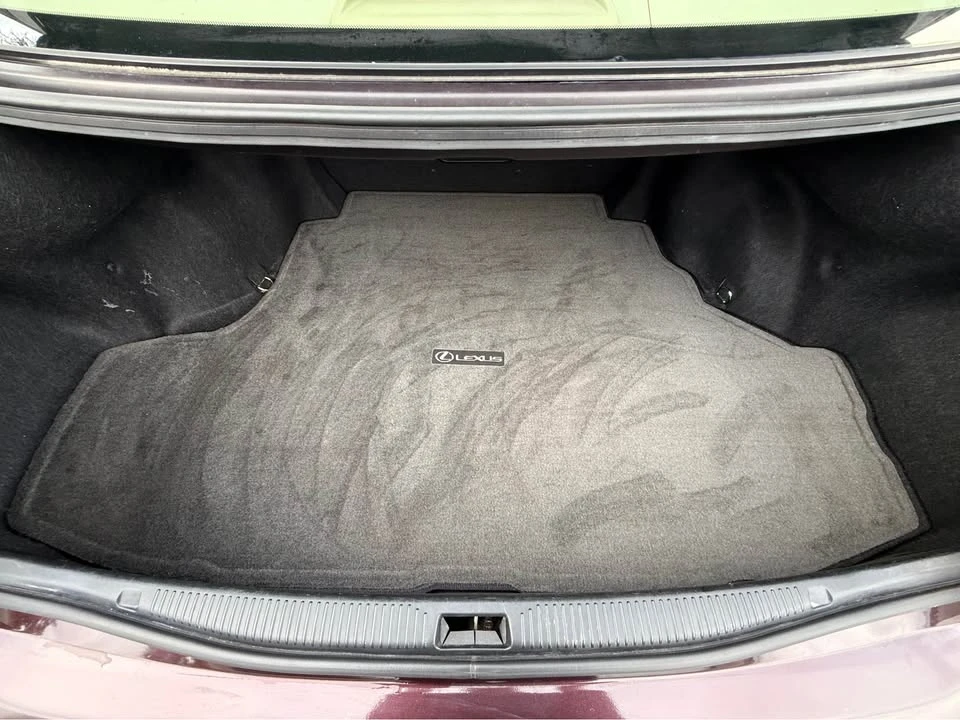 2003 Lexus ES 3rd Gen - Image 12 of 17