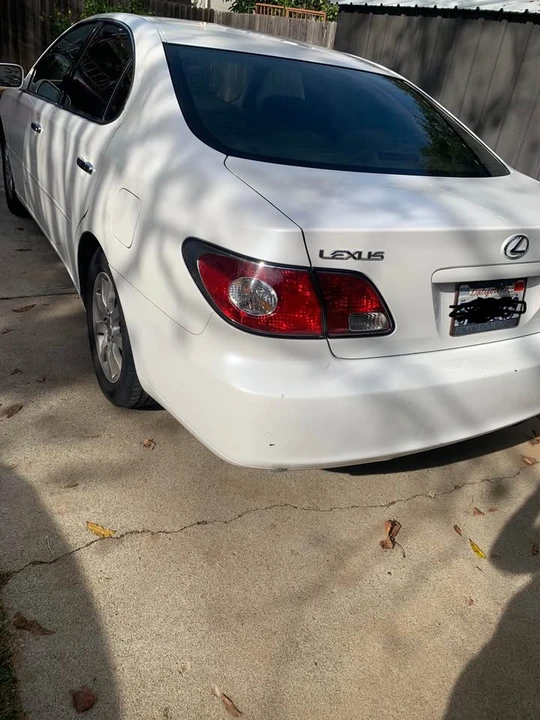 2003 Lexus ES 3rd Gen - Image 4 of 8