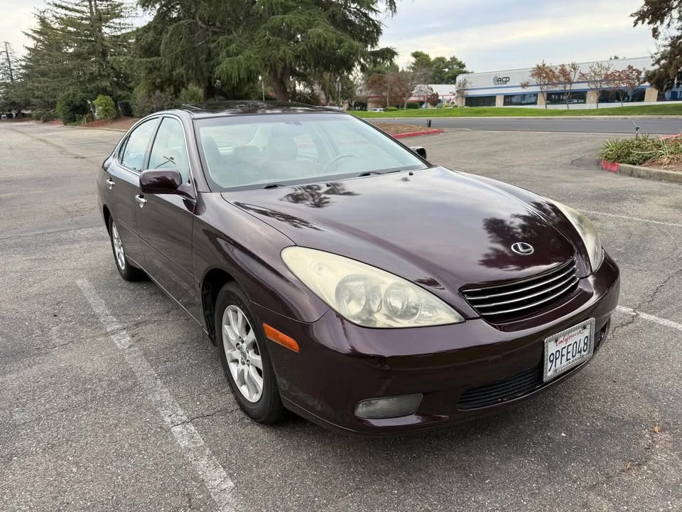 2003 Lexus ES 3rd Gen - Image 4 of 17