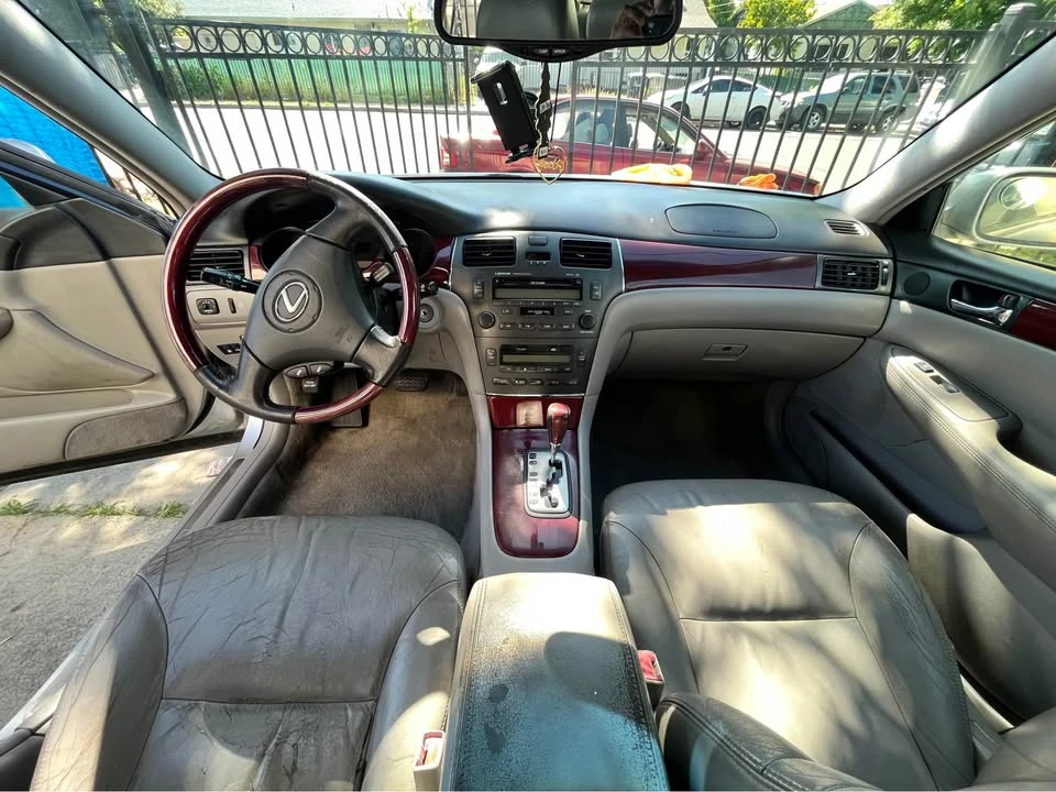 2003 Lexus ES 3rd Gen - Image 8 of 8