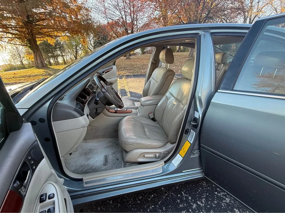 2003 Lexus ES 3rd Gen - Image 9 of 12