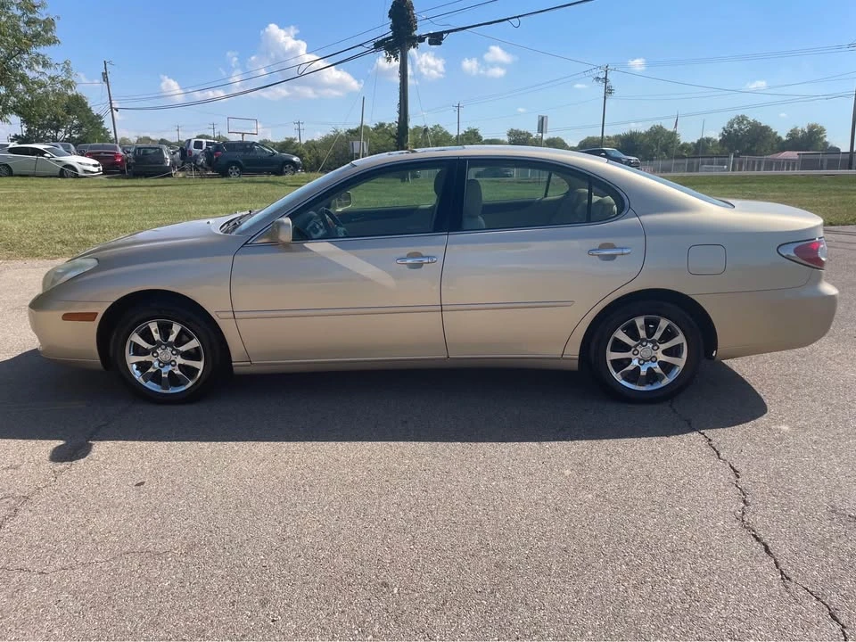 2003 Lexus ES 3rd Gen - Image 3 of 14