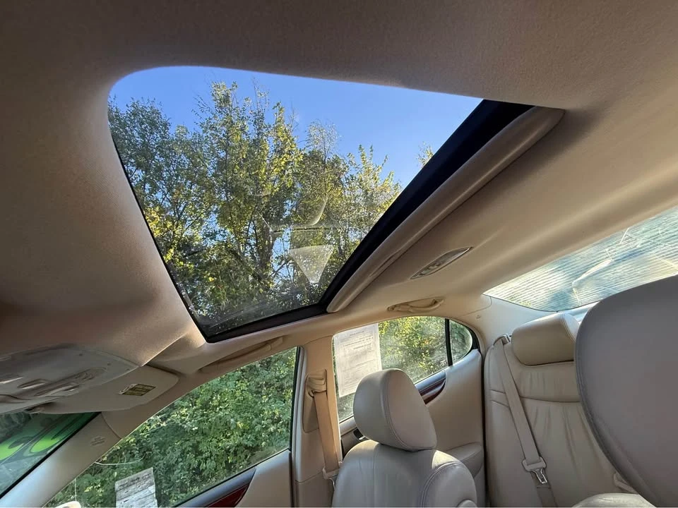 2003 Lexus ES 3rd Gen - Image 13 of 18