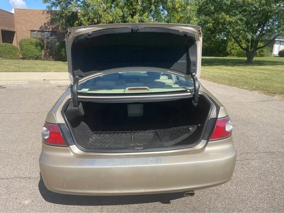 2003 Lexus ES 3rd Gen - Image 12 of 14