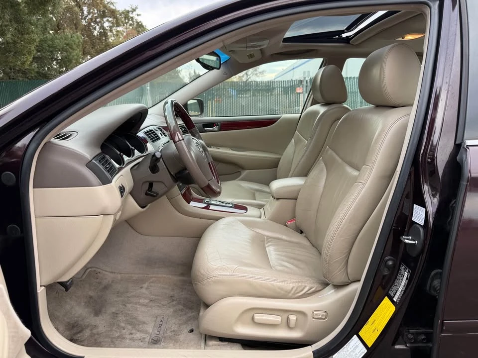 2003 Lexus ES 3rd Gen - Image 8 of 17