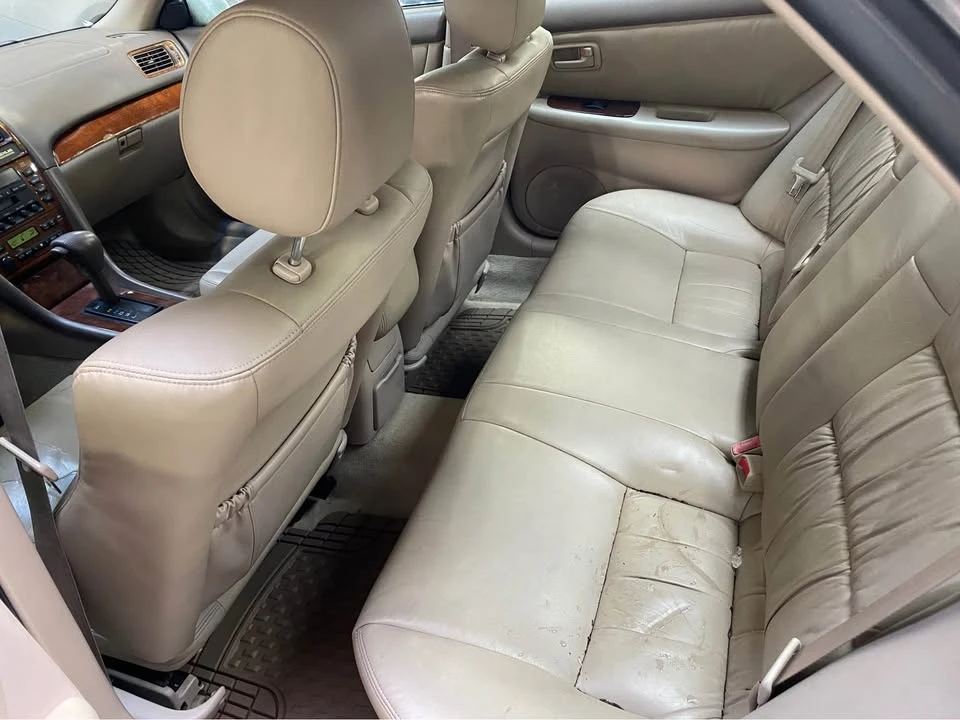 2003 Lexus ES 3rd Gen - Image 8 of 9
