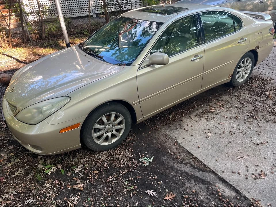 2003 Lexus ES 4th Gen - Image 2 of 3