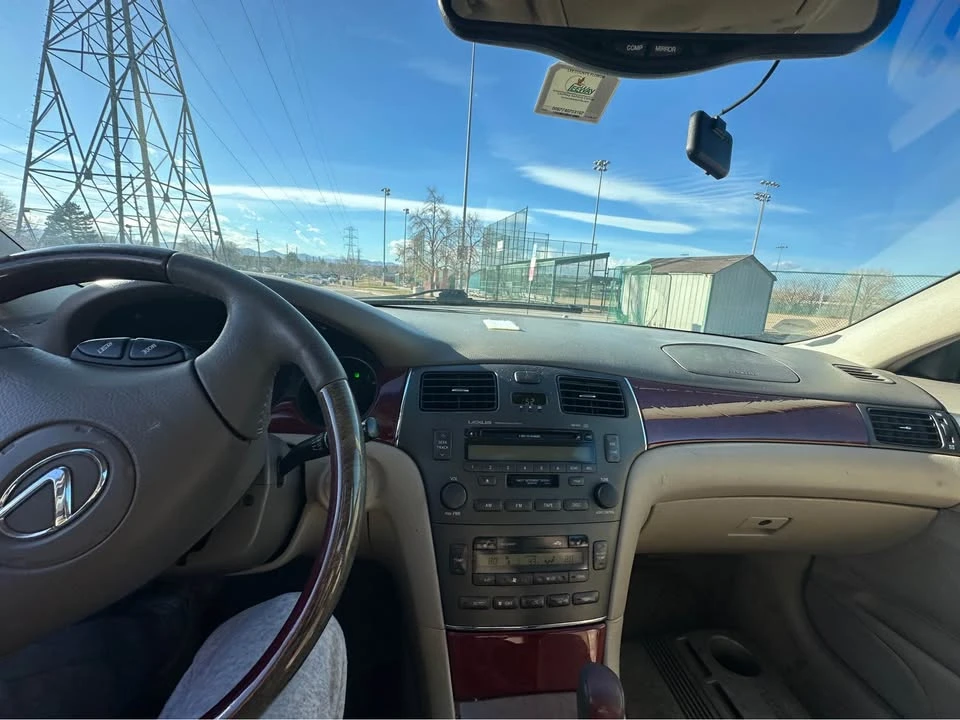 2003 Lexus ES 3rd Gen - Image 8 of 9