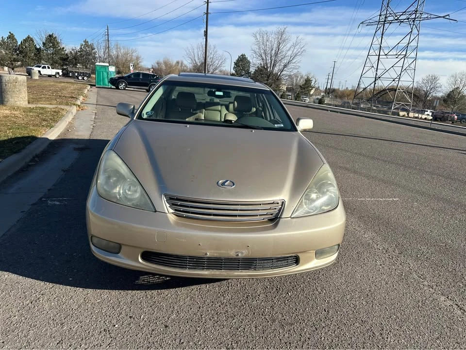 2003 Lexus ES 3rd Gen - Image 2 of 9