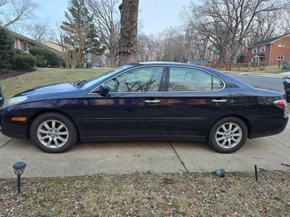 2003 Lexus ES 3rd Gen - Image 4 of 20