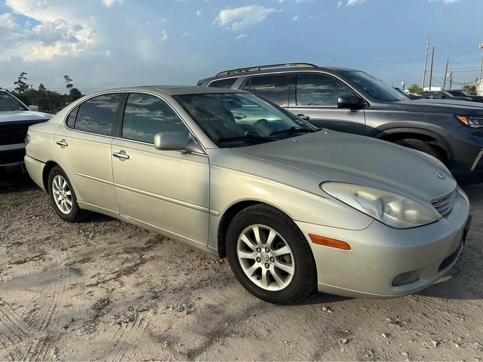2003 Lexus ES 3rd Gen - Image 5 of 5