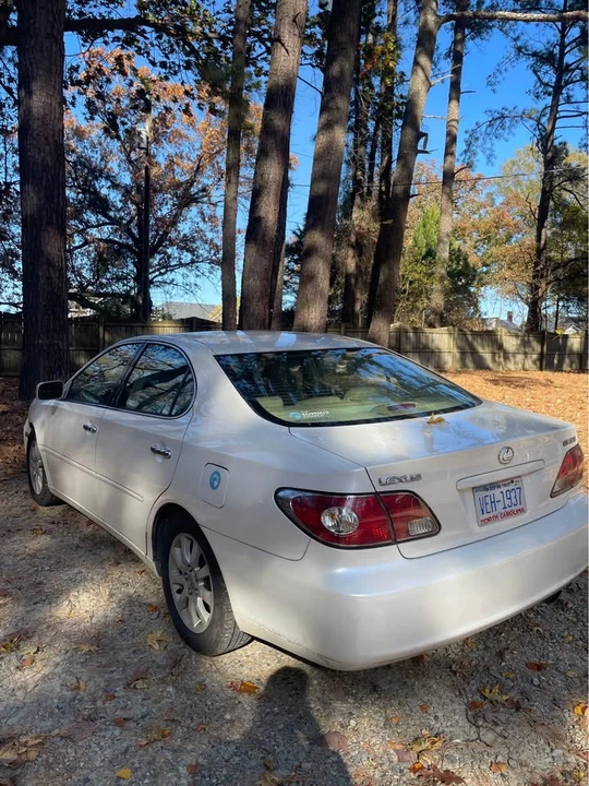2003 Lexus ES 3rd Gen - Image 6 of 11