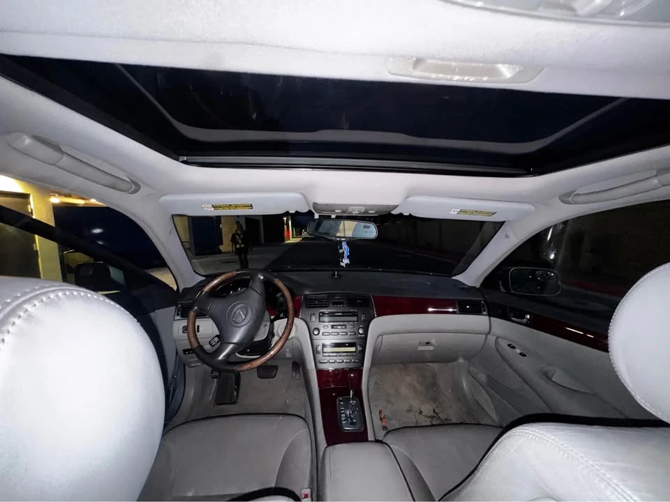 2003 Lexus ES 3rd Gen - Image 7 of 7