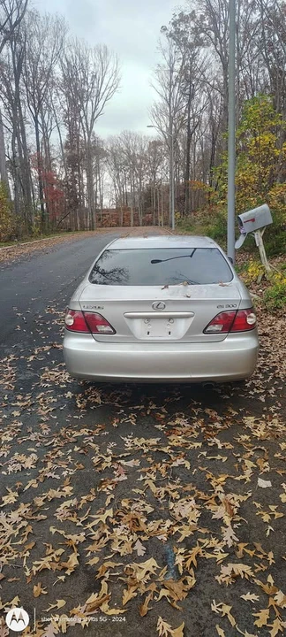 2003 Lexus ES 3rd Gen - Image 3 of 7