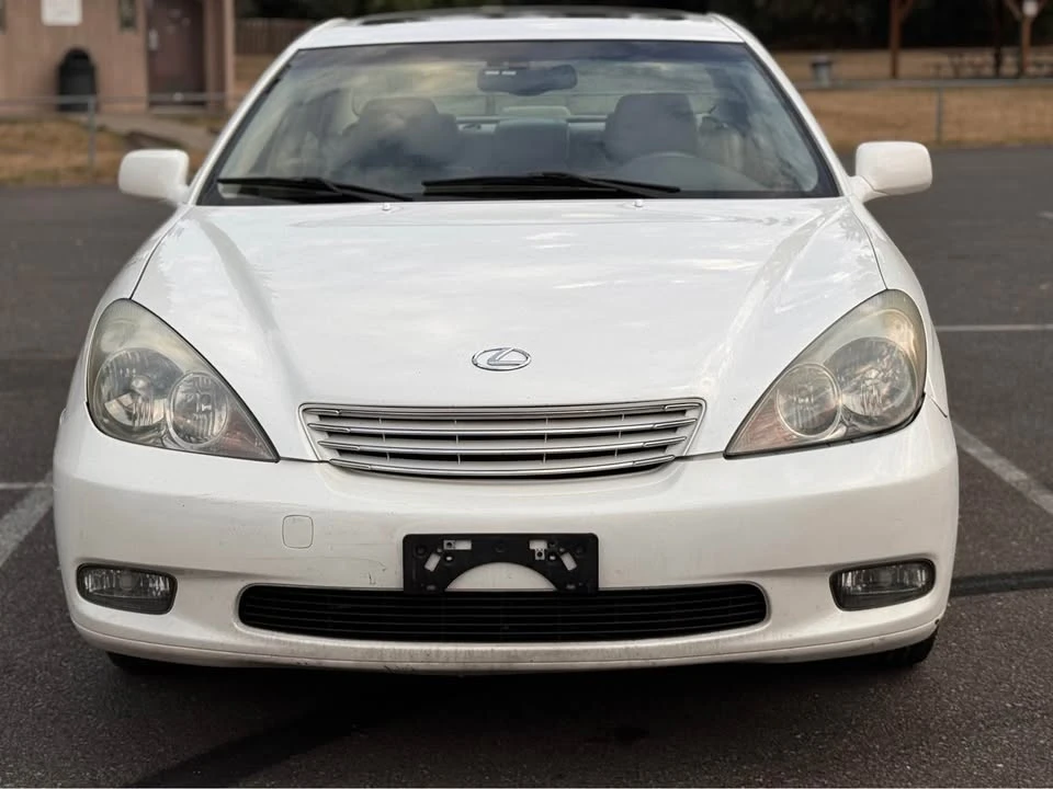 2003 Lexus ES 3rd Gen - Image 10 of 10