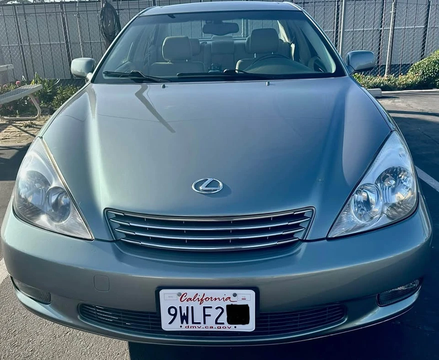 2003 Lexus ES 3rd Gen - Image 2 of 8