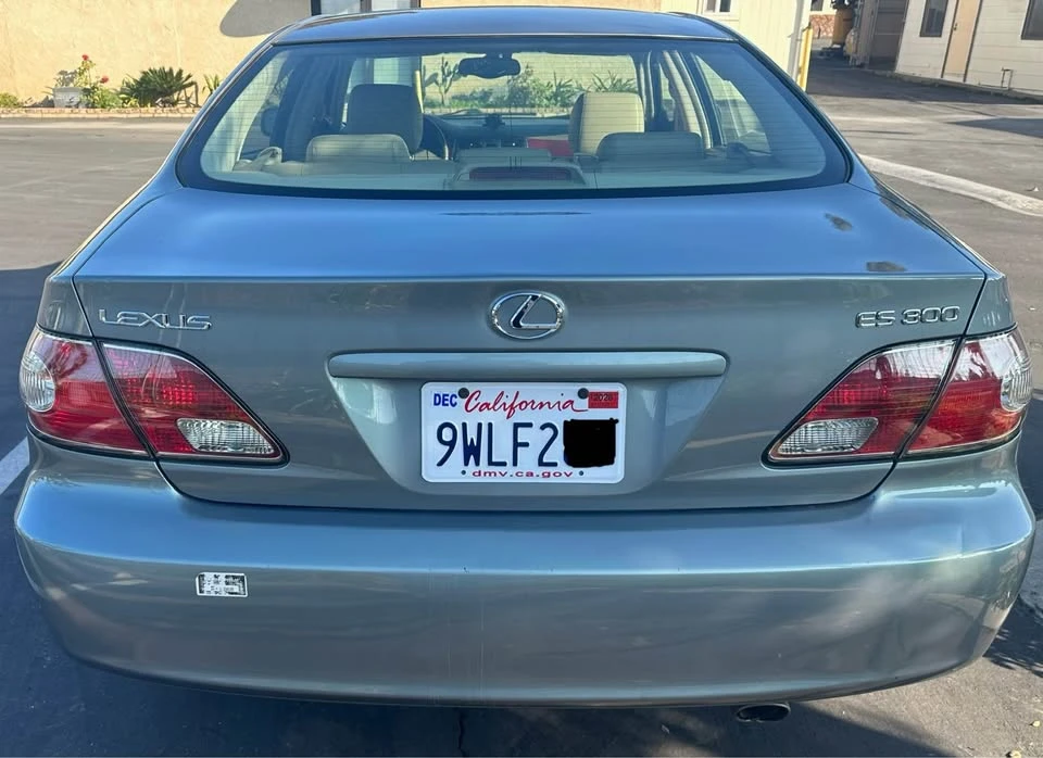 2003 Lexus ES 3rd Gen - Image 5 of 8