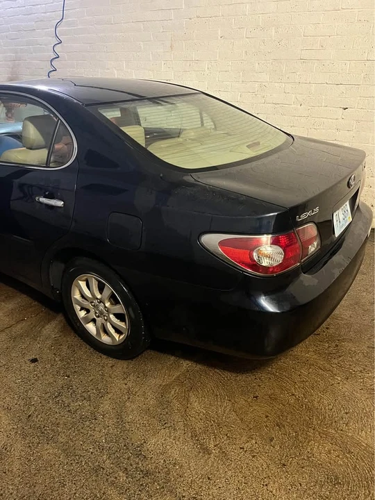 2003 Lexus ES 3rd Gen - Image 6 of 8