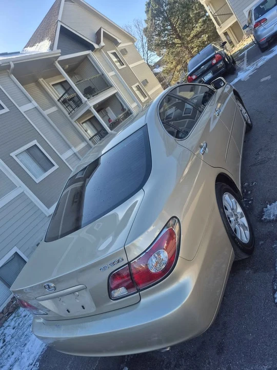 2003 Lexus ES 3rd Gen - Image 5 of 12