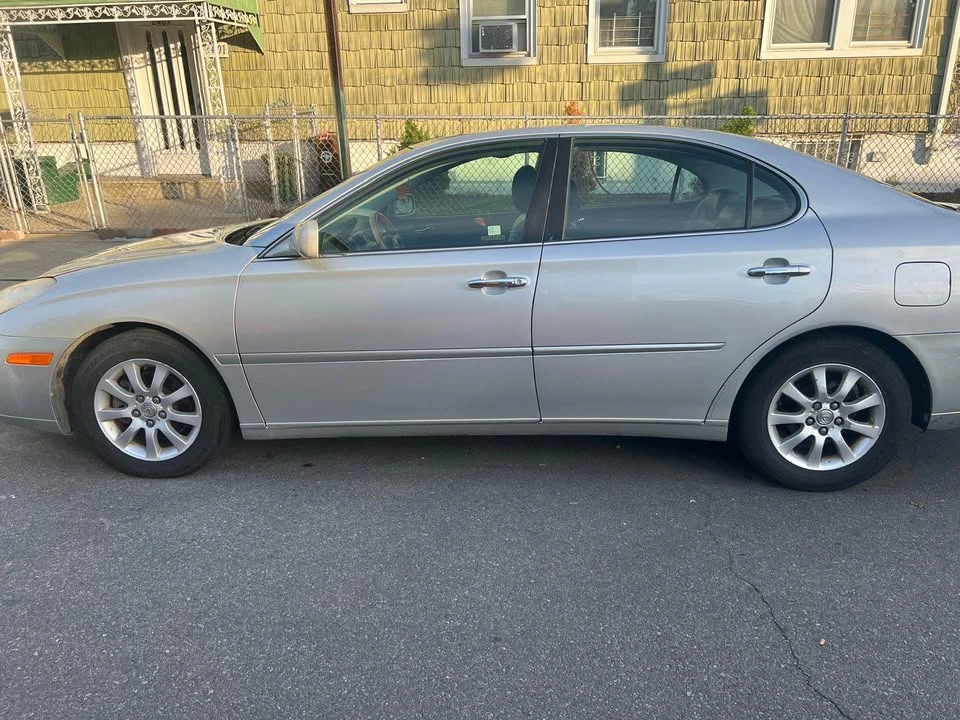 2003 Lexus ES 3rd Gen - Image 7 of 11