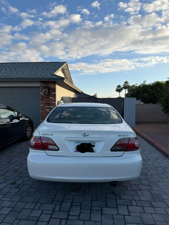 2003 Lexus ES 4th Gen - Image 3 of 4