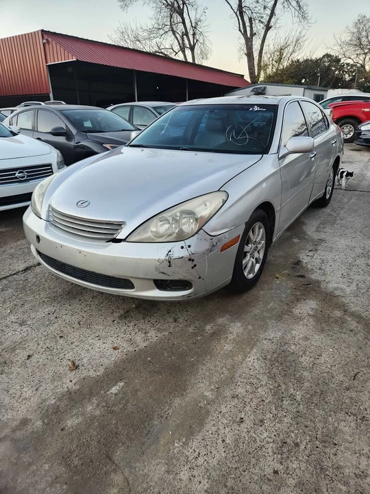 2003 Lexus ES 3rd Gen - Image 2 of 6