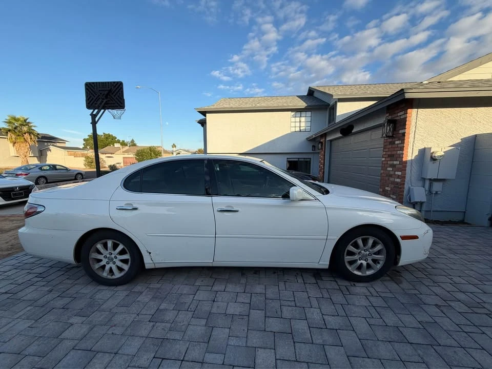 2003 Lexus ES 4th Gen - Image 4 of 4