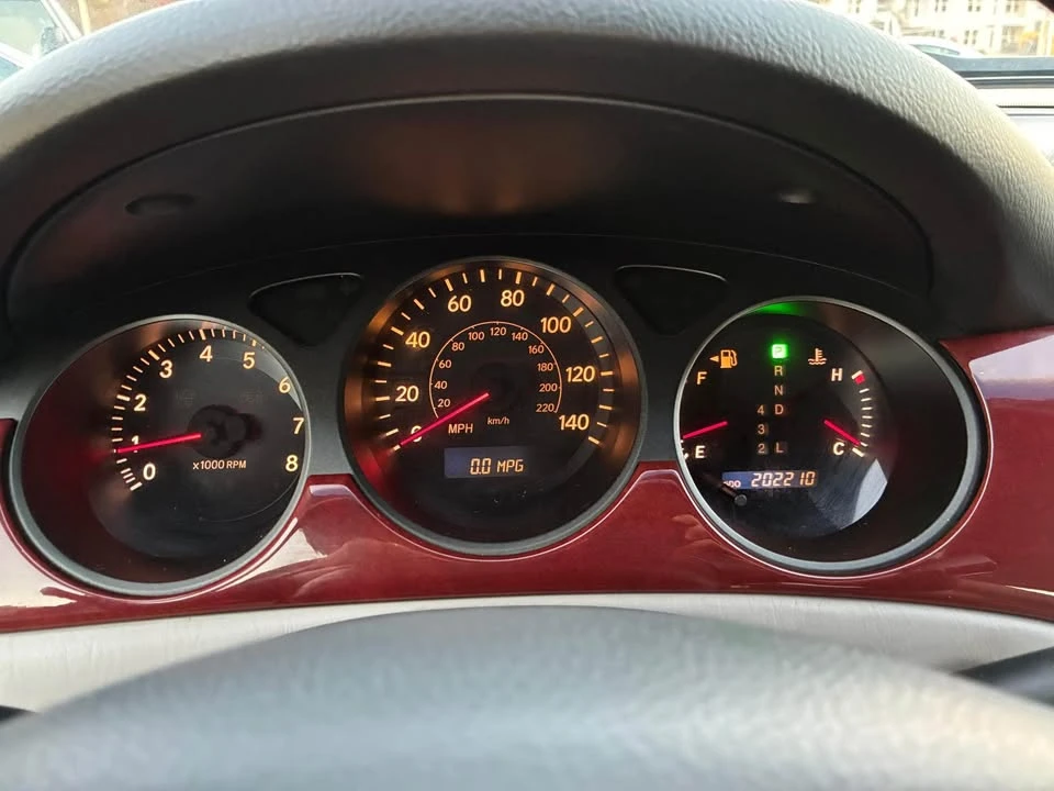 2003 Lexus ES 3rd Gen - Image 12 of 15