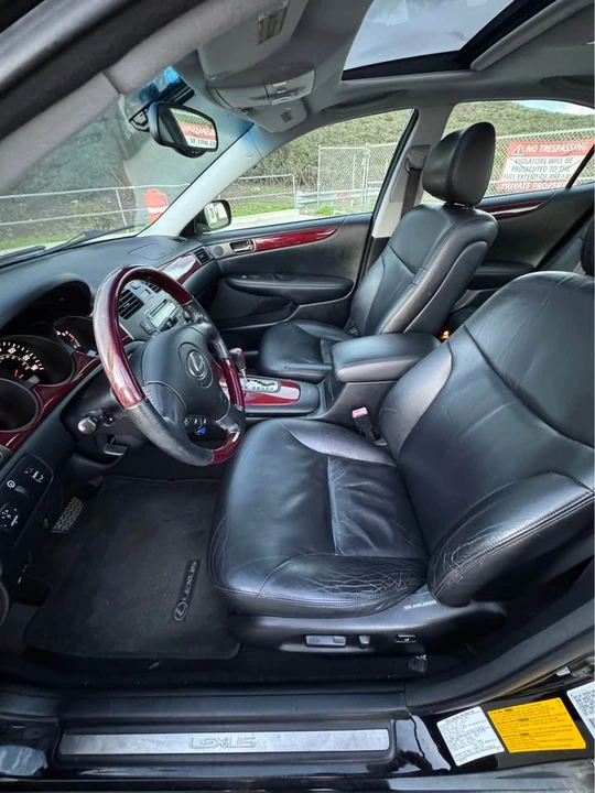 2003 Lexus ES 3rd Gen - Image 14 of 19