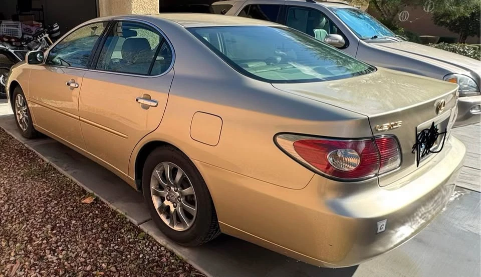 2003 Lexus ES 3rd Gen - Image 4 of 15