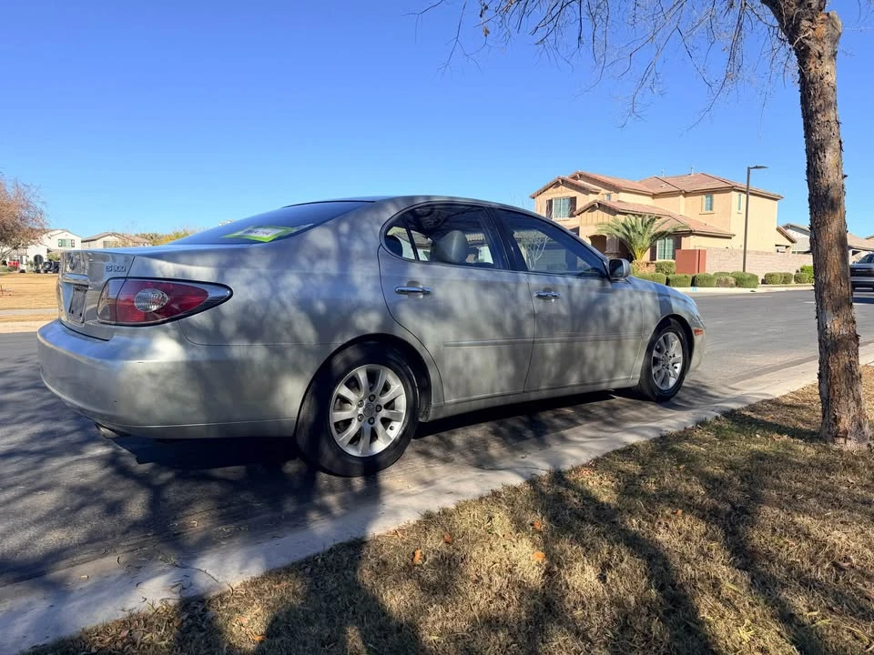 2003 Lexus ES 4th Gen - Image 3 of 6