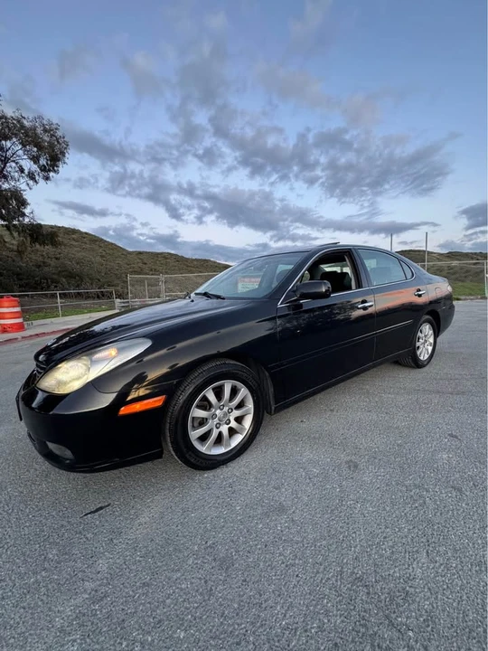 2003 Lexus ES 3rd Gen - Image 8 of 19