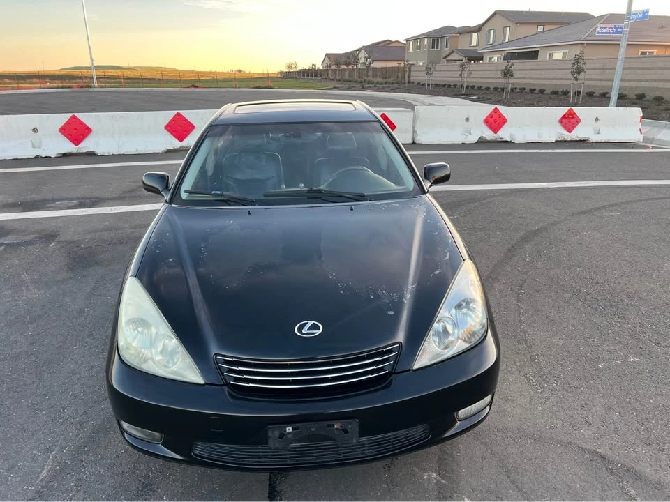 2003 Lexus ES 3rd Gen - Image 9 of 20