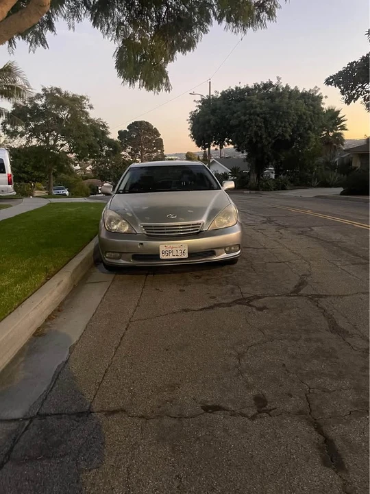 2003 Lexus ES 3rd Gen - Image 4 of 8