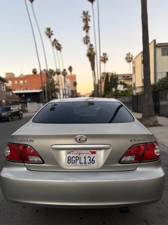 2003 Lexus ES 4th Gen - Image 7 of 11