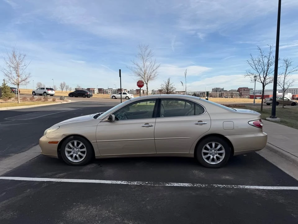 2003 Lexus ES 4th Gen - Image 6 of 18